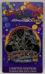 60843 - Osborne Family Spectacle of Dancing Lights - Mickey and Santa Christmas Lights Display - Walt Disney World alternate image