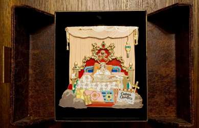 12996 - Disneyland E-Ticket Jumbo Collection - Pirates of the Caribbean - Disneyland Resort alternate image