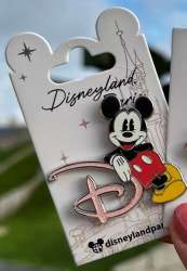 61655 - Disneyland Paris - Mickey with Disney D - Disneyland Resort Paris alternate image