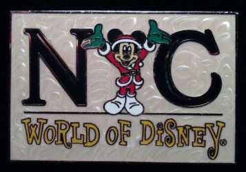 61853 - World Of Disney (NYC) - Santa Mickey NYC Logo - Disney Store US alternate image