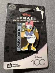 62046 - Disney100 Eras - Daisy Duck (Annual Passholder) - Walt Disney World alternate image