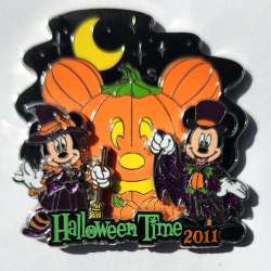 62099 - Halloween Time 2011 - Costumed Mickey and Minnie and Pumpkin - Disneyland Resort alternate image
