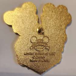 'Yuletide Fantasy Tour Gift - Mickey and Minnie with Present - WDW'