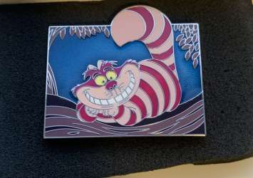 Alice in Wonderland - Cheshire Cat On Tree Branch - MLT