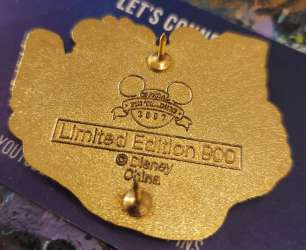 62560 - Treasure Hunt Mystery Pin Set - Mickey and Minnie - Disney Store US alternate image