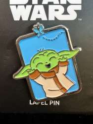 63230 - BoxLunch - Star Wars - Grogu & Butterfly - Disney Licensed alternate image