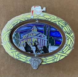 6914 - Disneyland Diamond Decades Collection - Haunted Mansion Holiday Spinner - Disneyland Resort alternate image