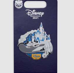 44932 - Disney Visa Card Rewards - Mickey and Minnie Mouse Pin – Plane Crazy – Disney Visa Cardmember Exclusive 2021 alternate image