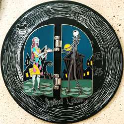 44925 - Nightmare Before Christmas 2021 Hinged Pin Series - Sally alternate image