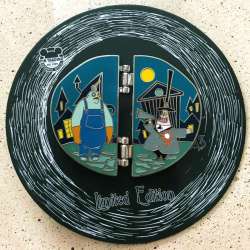 44926 - Nightmare Before Christmas 2021 Hinged Pin Series - Jack Skellington alternate image