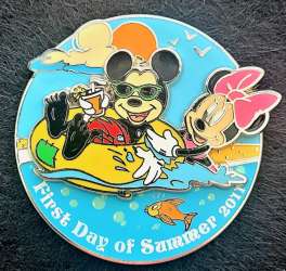 63496 - Disney Parks Seasons - Summer - Mickey & Mickey First Day of Summer 2011 alternate image