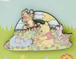 63770 - Loungefly - Collector Box - Winnie the Pooh Folk Floral Garden Slider - Loungefly alternate image