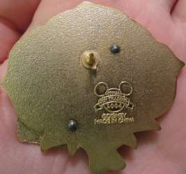 'Belle Rose Pin on Pin - Belle with Mirror in Field - MLT'
