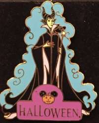 64204 - Halloween 2002 - Maleficent and Diablo - Disneyland Resort Paris alternate image
