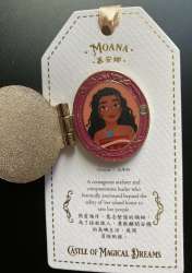 46620 - Castle of Magical Dreams 2021 - Princess Locket & Bookmark Set - Moana - Hong Kong Disneyland alternate image