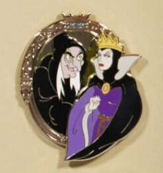 Snow White and the Seven Dwarfs 75th Anniversary - Storybook Boxed Set -  Evil Queen and Old Hag in Mirror ONLY - DSUS