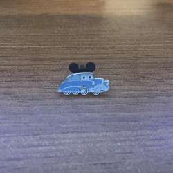 65011 - Pixar Cars - Kitsch Mini 7-Pin Set - Doc Hudson alternate image