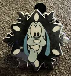 2007 Hotel Hidden Mickey - Snowflake - Pluto - DLR
