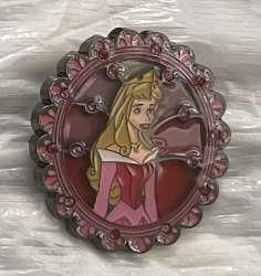 65692 - Hot Topic - Princess Ornate Brooch Blind Box - Aurora - Loungefly alternate image