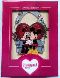 'Valentine's Day - DLR - Valentine's Day 2006 - Mickey and Minnie - DLR'