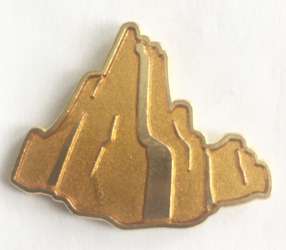 Shanghai Grand Opening 6-pin set - Roaring Mountain | PIN 46077
