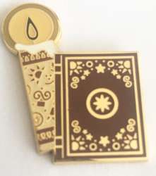 51380 - Hocus Pocus Chibi Blind Box - Spell Book and Candle - Loungefly alternate image