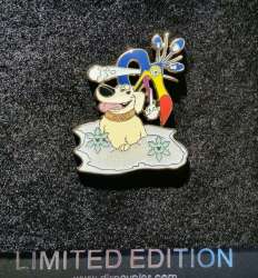 67098 - Snowball Fight - Kevin and Dug - Disney Store US alternate image