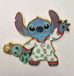 67497 - Hot Topic - Lilo & Stitch Holiday Morning Mystery Collection - Stitch holding Scrump - Loungefly alternate image