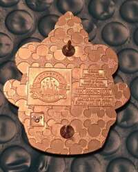 67702 - Munchlings Advent Calendar 2023 - Season's Sweetings - Lotso Strawberry Sundae alternate image