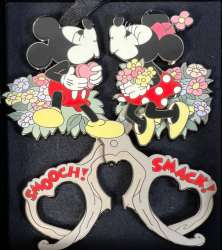 68341 - Pin of the Month - Featured Artist Series - Martha Widener - ''Smooch! Smack!'' - Mickey & Minnie Mouse - Disneyland Resort alternate image