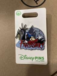 68593 - Fantasmic - Mickey and Maleficent alternate image