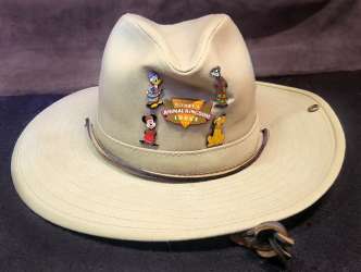 68690 - Disney's Animal Kingdom Lodge - Animal Kingdom Lodge Hat Pin Set - Walt Disney World alternate image