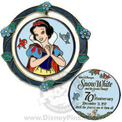 'Snow White 70th Anniversary - Still the Fairest One of Them All Spinner - DLR'