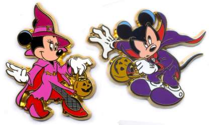 Click to view the Vampire Minnie and Witch Minnie Lanyard Set details
