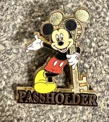 'Passholder Exclusive - 2004 - Gold Key Mickey - WDW'