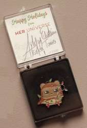 69621 - Her Universe Holiday Pin - Ewok with Holiday Lights - Disney Licensed alternate image