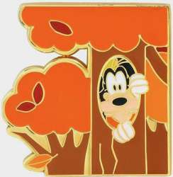 BoxLunch - Mickey Mouse &amp; Friends Character Tree - Goofy - LFLY