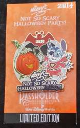 2863 - Mickey's Not So Scary Halloween Party (MNSSHP) 2014 - Alien Stitch with Free-D Pumpkin - Walt Disney World alternate image