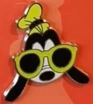 52609 - Mickey & Friends in Sunglasses - Goofy alternate image
