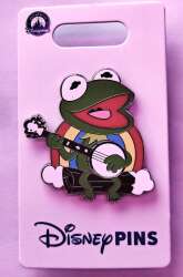 70111 - Kermit with Banjo and Rainbow alternate image