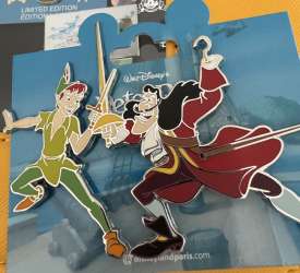 Peter Pan - Peter Pan fights Captain Hook - DLP