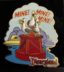 Finding Nemo Submarine Voyage - Mine! Mine! Mine! Birds - DLR