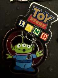 59528 - Toy Story Land - Green Alien (LGM) and the Claw - Walt Disney World alternate image