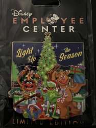 70553 - Light Up The Season Collection - The Muppets - Disney Employee Center alternate image