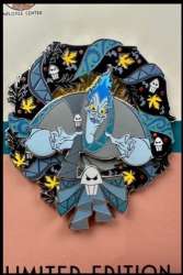 56216 - Halloween Wreaths - Hades - Disney Employee Center alternate image