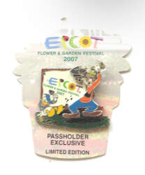 'EPCOT International Flower &amp; Garden Festival 2007 - Passholder Exclusive - Goofy and Donald Gardening - WDW'