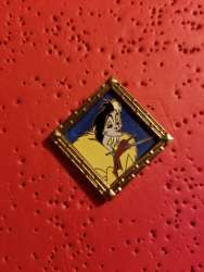 71700 - Villain Portrait - Cruella de Vil alternate image