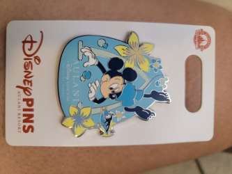 71817 - Aulani Resort & Spa - Mickey Mouse diving - Disney Vacation Club alternate image