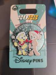 63091 - Aloha Kalikimaka - Duffy and Olu with Santa Hats - Disney Vacation Club alternate image