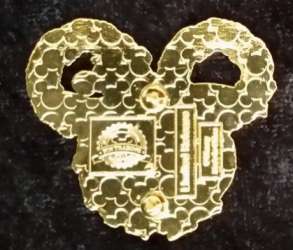 2920 - 2014 Happy Holidays Wreath Mystery Collection - Donald alternate image